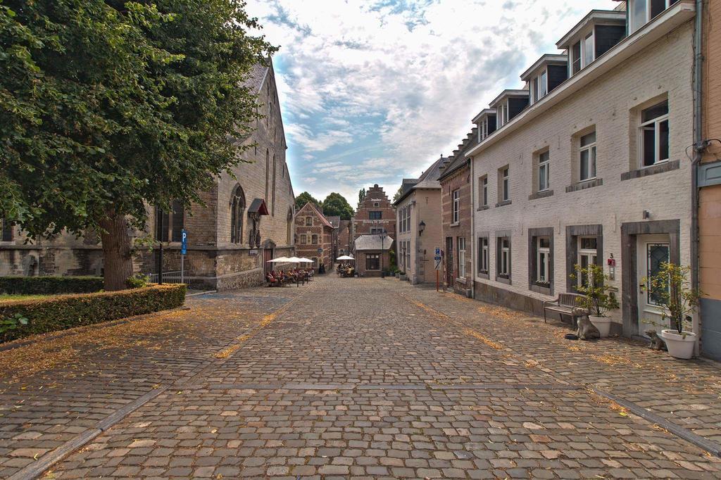 Апартаменты Het Begijnhof Tongeren Center Экстерьер фото